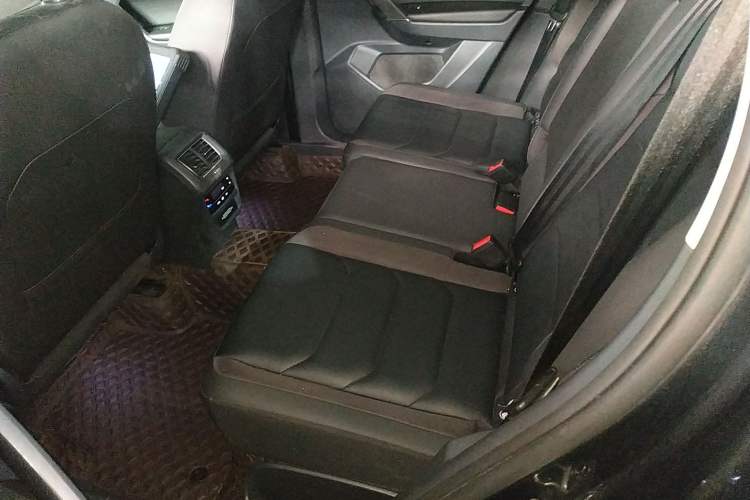 Used Volkswagen Tayron 2021 280TSI Two-Wheel Drive Luxury Smart Connectivity Version Left Rear Seat