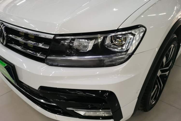 Used Volkswagen Tiguan L 2021 330TSI Automatic Two-Wheel Drive R-Line Enhanced Edition Left Front Headlight