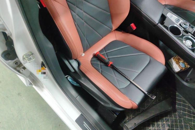 Used CHANGAN Eado 2023 Changan Edition PLUS Blue Whale NE 1.4T GDI DCT Prestige Version Right Front Seat