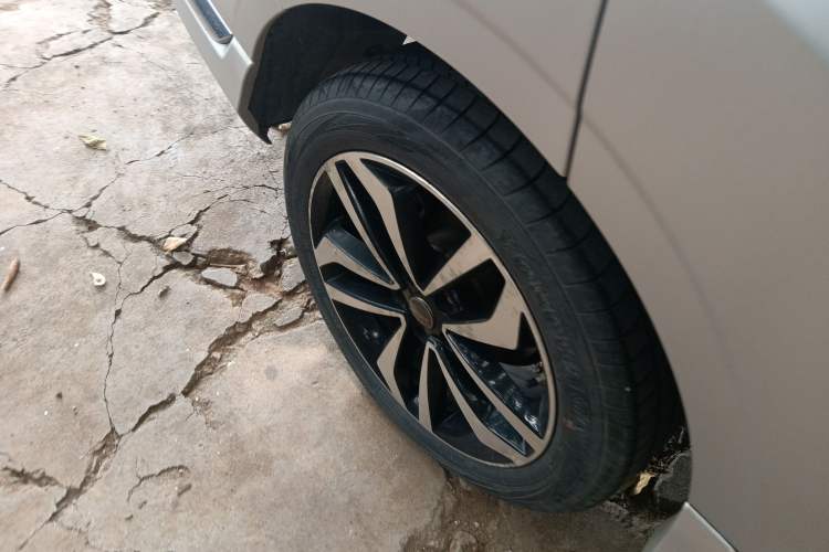 Used Venucia T90 2017 2.0L CVT Smart Edition