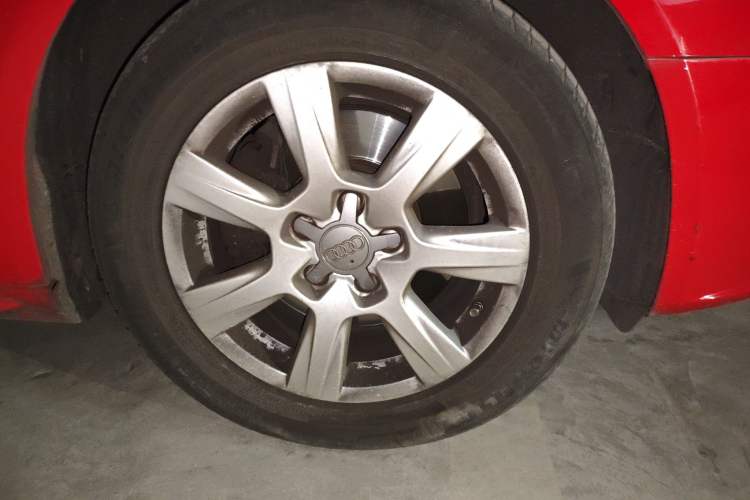 Used Audi A4L 2012 2.0 TFSI automatic standard version