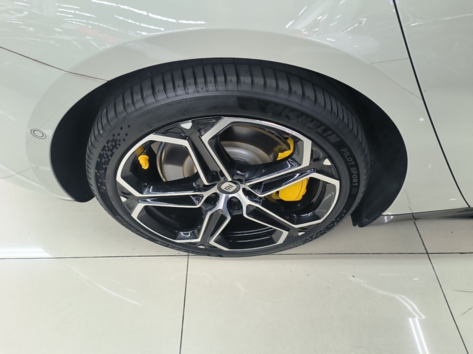 Xiaomi Auto SU7 2024 Rear-Drive Long-Range Intelligent Driving Version — снимка 11