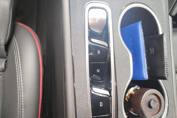 Used Buick Regal 2023 GS Prestige Model Gear Lever