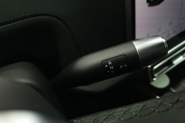 Used Li Auto L8 2023 Pro Model Gear Lever