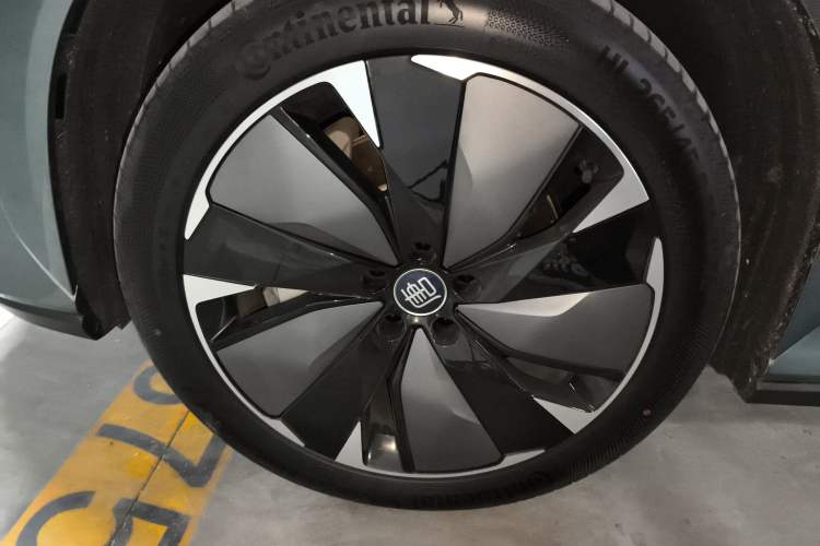 Used BYD Tang L 2025 DM 175KM Drone Player Edition