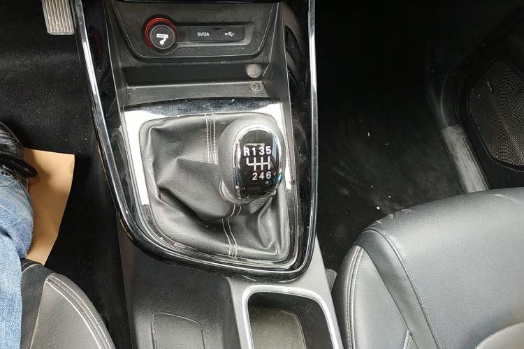 Used Baojun 530 2019 1.5T Manual Luxury 7-seater National V