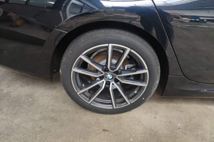 Used BMW 3 Series 2025 325Li M Sport Package Right Rear Wheel Hub