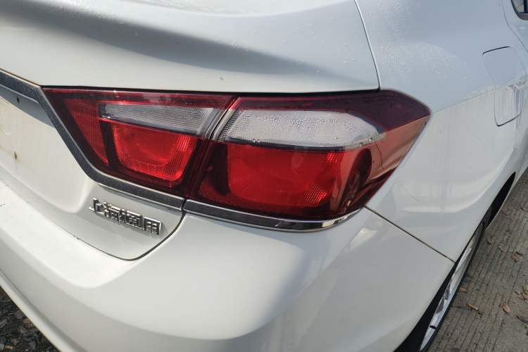 Used Chevrolet Cruze 2015 1.5L Manual Fashion Edition Exterior 3