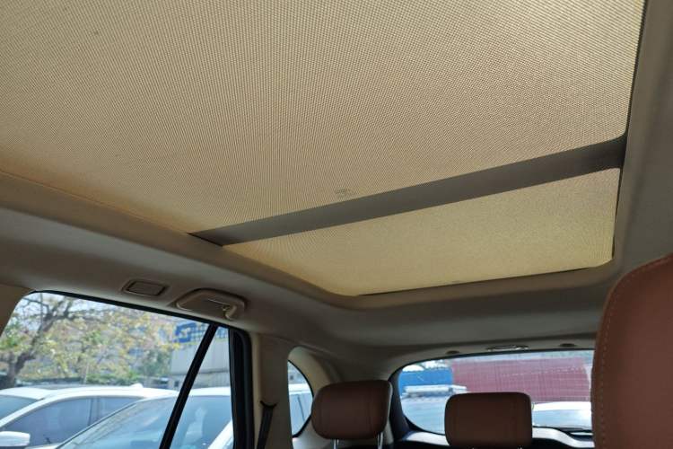 Used Haval H8 2015 2.0T Two-Wheel-Drive Elite Version