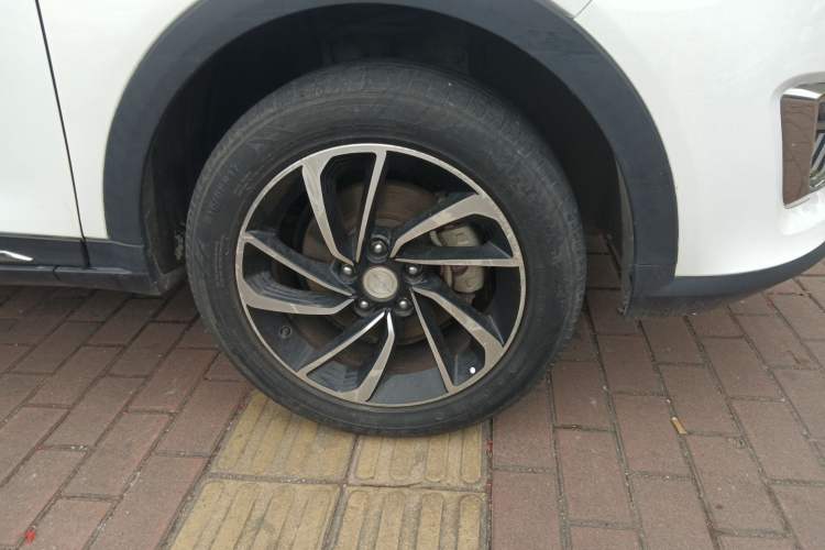 Used Zotye T300 2017 1.5L Manual Luxury Model Right Front Wheel Hub