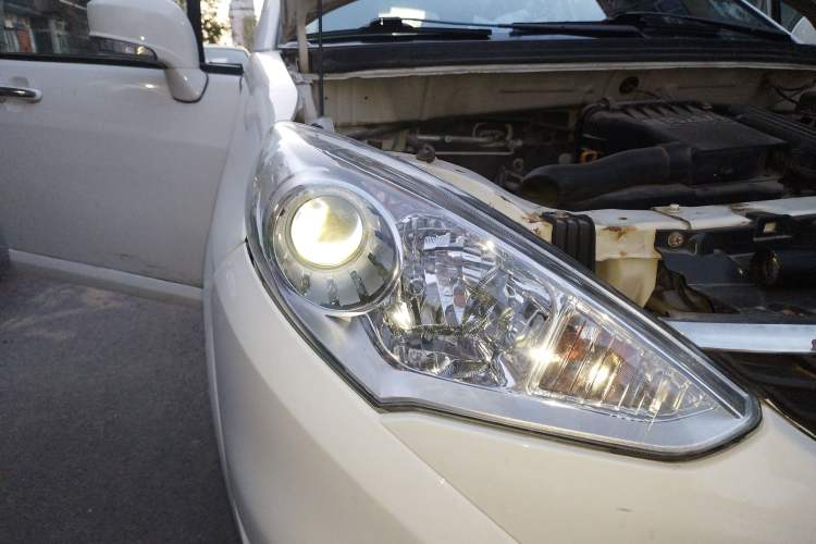 Used Suzuki Liana A6 2015 Hatchback 1.4L Manual Enjoyment Model
