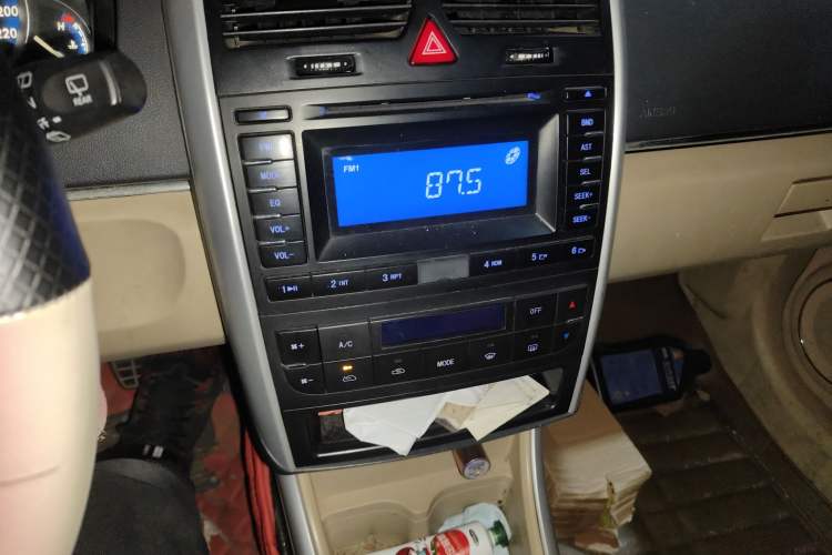 Used BAIC E Series 2012 Hatchback 1.3L Manual Liking Edition