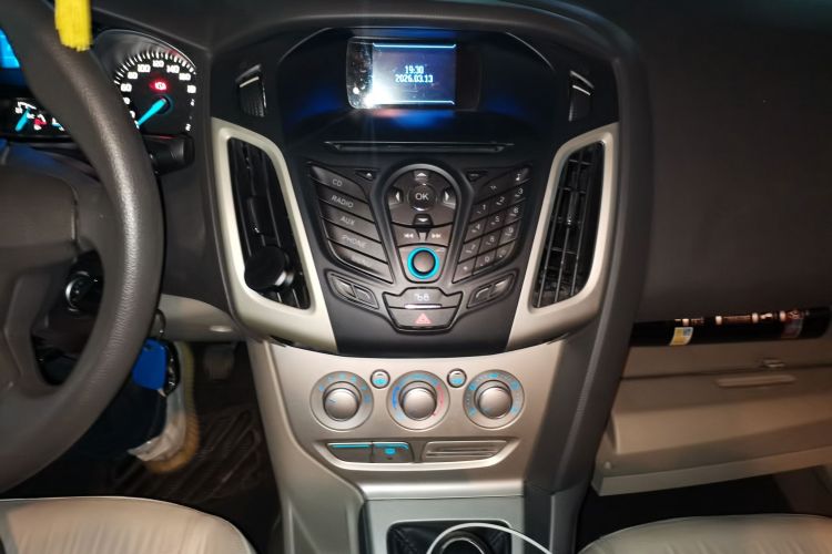 Used Ford Focus 2012 Sedan 1.6L Manual Comfort Model