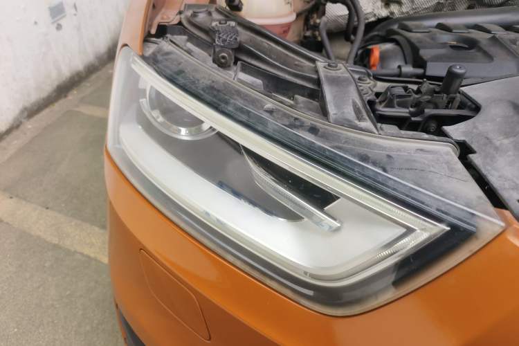 Used Audi Q3 2013 35 TFSI quattro Comfort Model Right Front Headlight