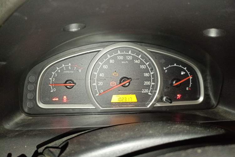 Used Baojun 630 2013 1.5L manual standard version Instrument Cluster