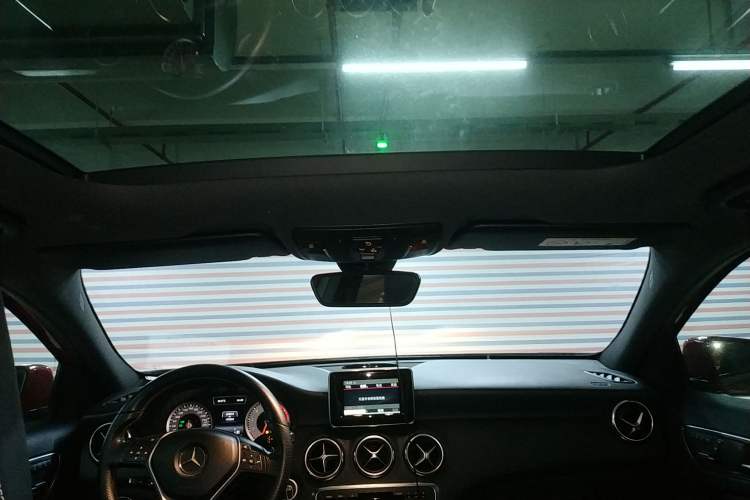 Used Mercedes-Benz A-Class 2013 A 200 Urban Edition Headliner