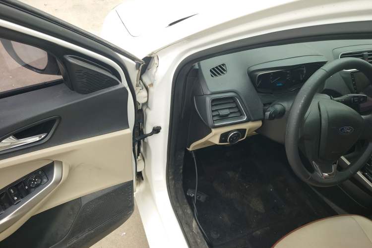 Used Ford Escort 2017 Revised Version 1.5L Automatic Comfort Edition Driver Seat