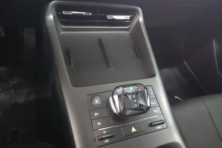 Used BYD Qin PLUS 2025 DM-i Smart Drive 55KM Leading Model
