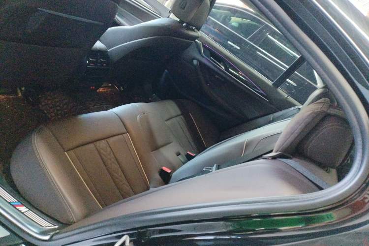 Used BMW 5 Series 2021 525Li Luxury Package
