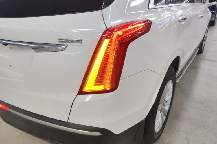 Used Cadillac XT5 2018 28E Four-Wheel Drive Tech Version