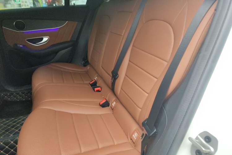 Used Mercedes-Benz GLC Coupe 2022 Refreshed GLC 300 4MATIC Coupe SUV Left Rear Seat