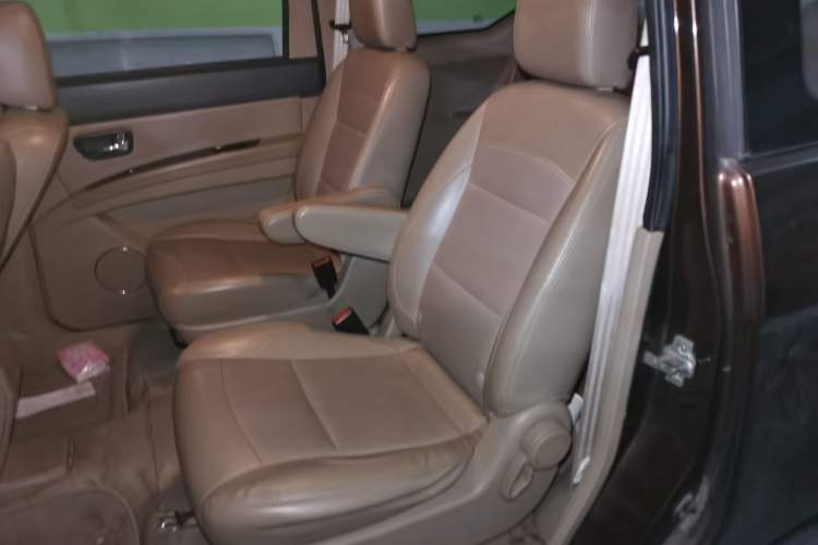 Used Wuling Hongguang 2013 1.5L S Comfort Model
