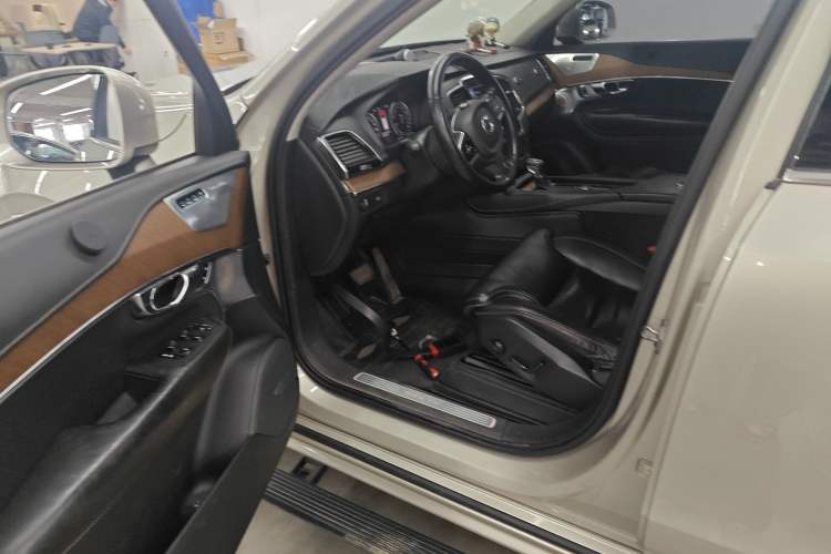 Used Volvo XC90 2015 T6 Prestige 7-Seater
