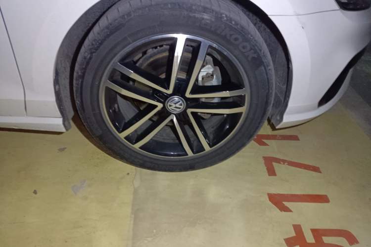 Used Volkswagen Lamando 2021 Facelift 280TSI DSG Comfort Edition (Manual Air Conditioning)