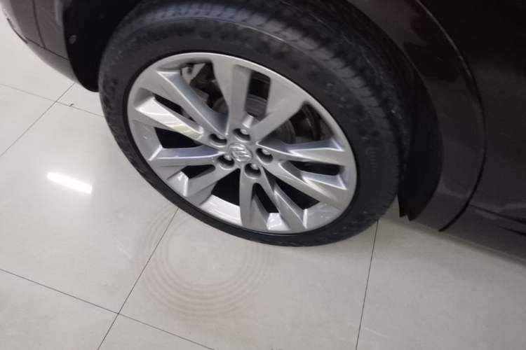 Used Buick Envision 2020 Encore S 652T All-Wheel-Drive Avenir
