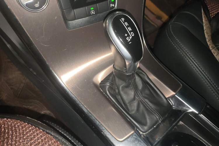 Used Volvo XC60 2015 T5 Smart Upgrade Model
