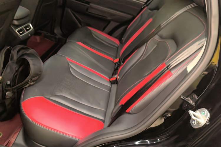 Used JETOUR Dashing 2024 1.5T DCT Starlight Shine Pro Edition
