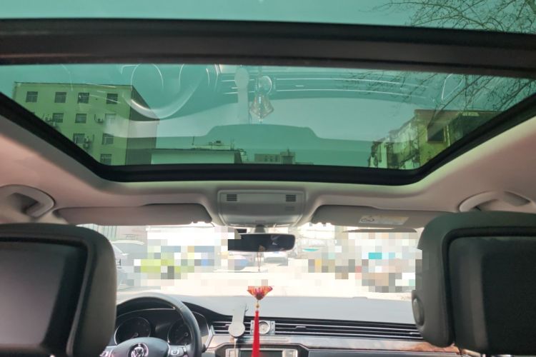 Used Volkswagen Magotan 2017 330TSI DSG Luxury Model Headliner