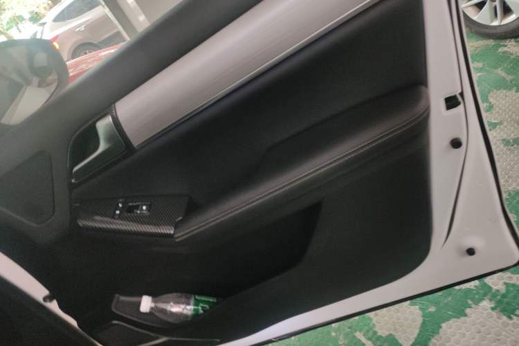 Used BYD Tang 2018 2.0T Automatic Smart Connect Prestige 7-Seater China V Standard