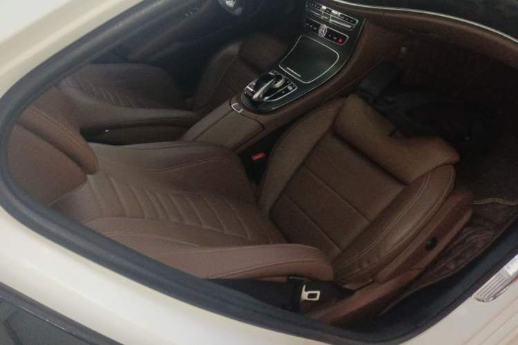 Used Mercedes-Benz E-Class 2016 E 200 L Sport Edition Right Front Seat