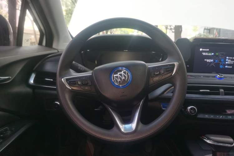 Used Buick Velite 6 2019 Connected Fashion Model