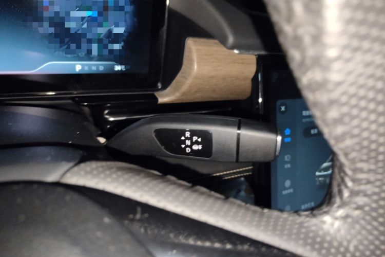 Used XPeng P5 2022 550E Gear Lever