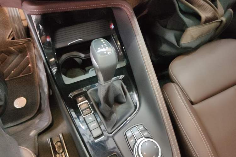 Used BMW X1 New Energy 2021 xDrive30Le Premium Edition Gear Lever