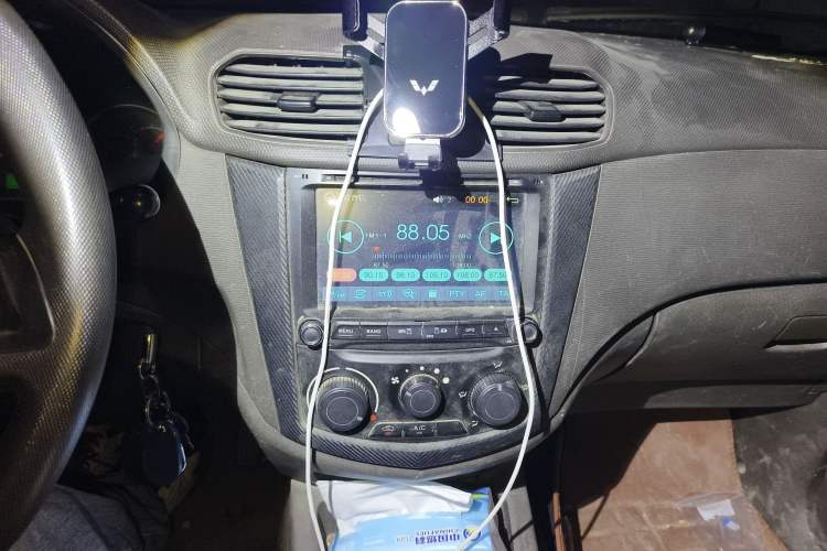 Used Wuling Hongguang 2015 1.2L S Base Model China V Standard