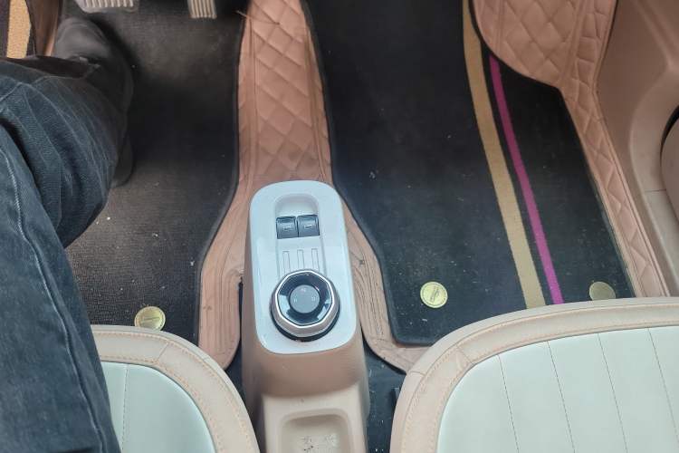 Used Geely Galaxy Panda 2023 Panda Mini 200km Endurance Bear