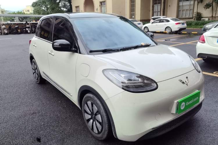 Used Wuling Bingo 2023 333 km Lingxi Connected Version

