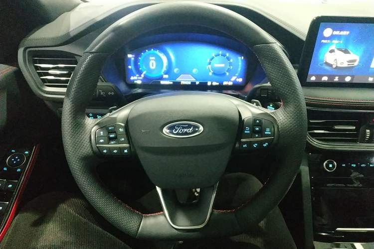 Used Ford Escape 2024 EcoBoost 245 Four-Wheel Drive ST-Line Pro Trim