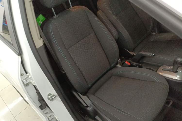 Used Chevrolet Trax 2016 1.4T Automatic Two-Wheel Drive Comfort Version with Sunroof