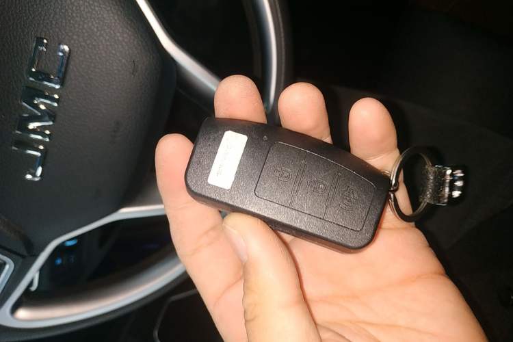 Used JMC Yuhu 7 2017 2.0T Gasoline Automatic 4x4 Luxury Edition JX4G20A5L