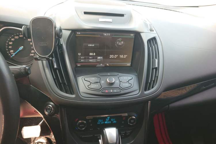 Used Ford Kuga 2013 2.0L GTDi Four-Wheel-Drive Sport Model
