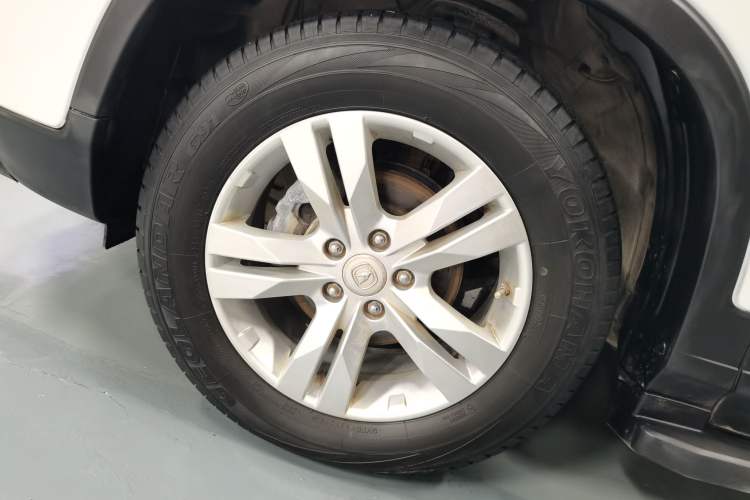 Used CHANGAN CS75 2016 1.8T Automatic Elite Model China V Standard
