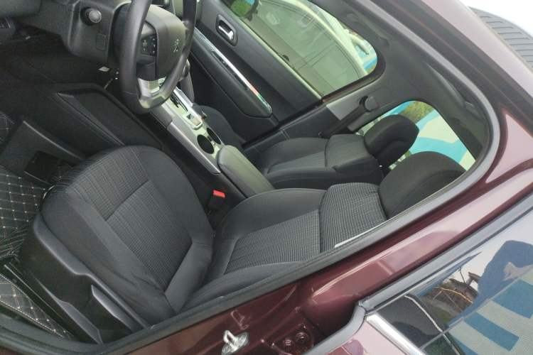 Used Peugeot 3008 2016 2.0L Automatic Classic Edition
