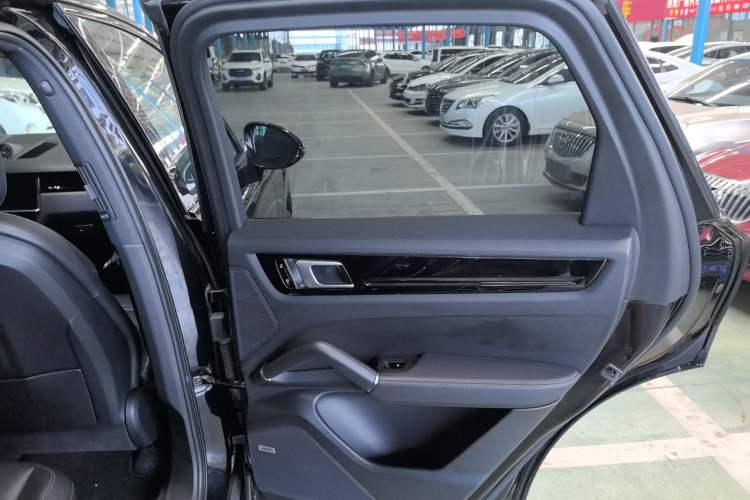 Used Porsche Cayenne 2021 3.0T U.S. specification