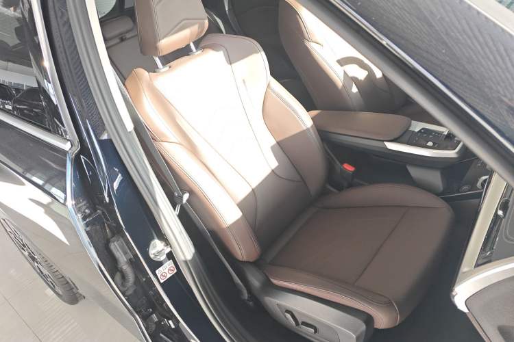 Used BMW X1 2023 sDrive25Li X Design Package Right Front Seat