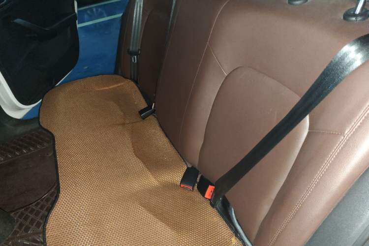 Used Volkswagen Santana 2018 1.5L Automatic Fashion Edition Left Rear Seat