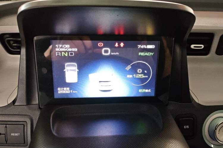 Used Wuling Hongguang MINIEV 2021 Macaron Premium Model – Lithium Iron Phosphate